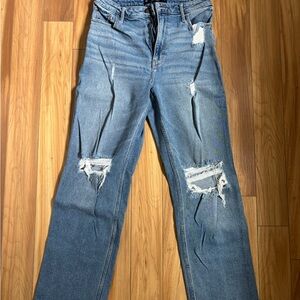 Hollister Ultra High-Rise Dad Jean